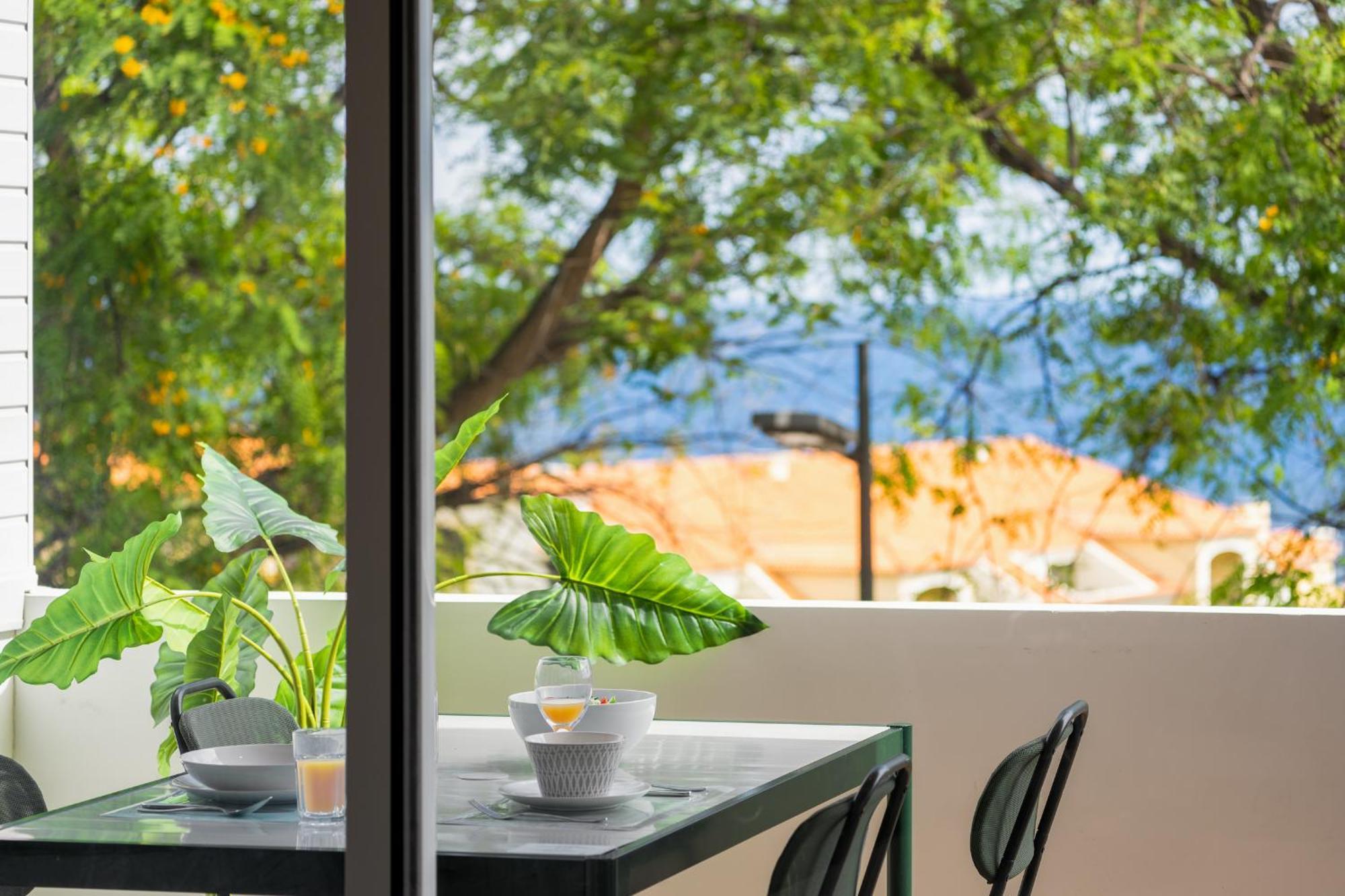 Lido II By An Island Apart Funchal  Exterior foto